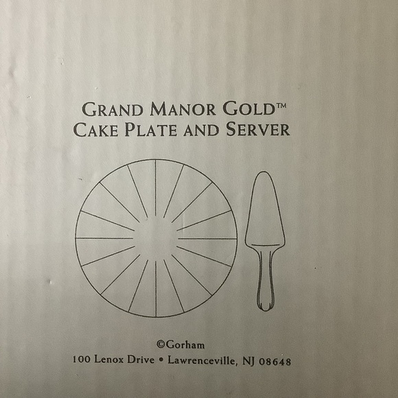 New Gorham Grand Manor Gold Cake Plate and Server - Picture 16 of 16